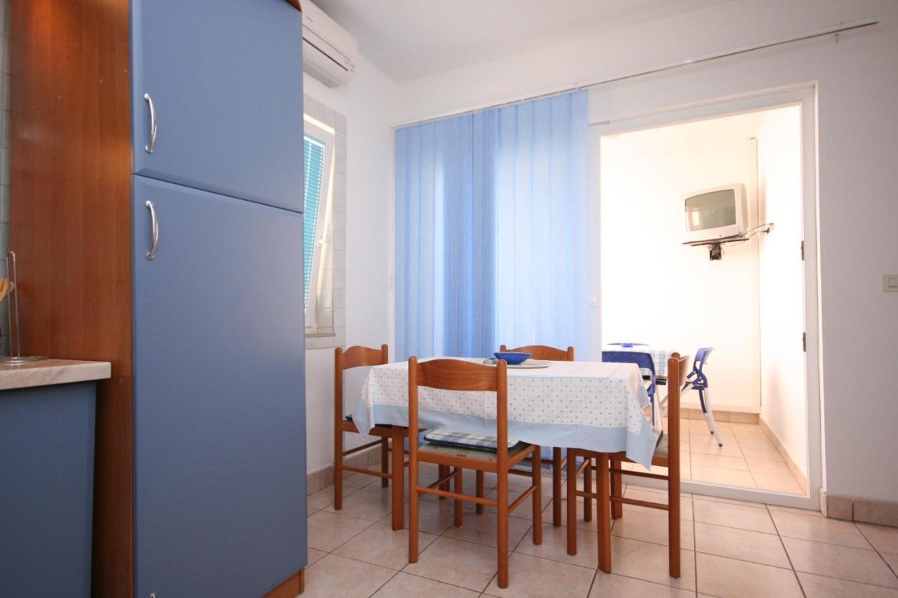 Apartments By The Sea Stara Novalja, Pag - 6301 Экстерьер фото
